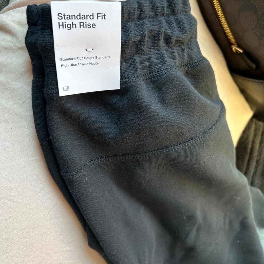 Nike tech sweatpants